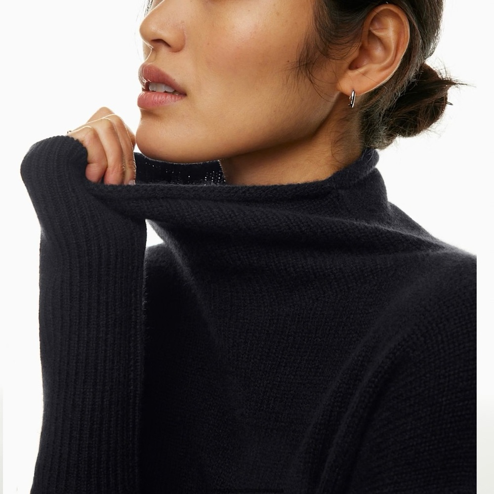 Aritzia Wilfred Luxe 100% Cashmere Cyprie Sweater Black - Picture 3 of 12